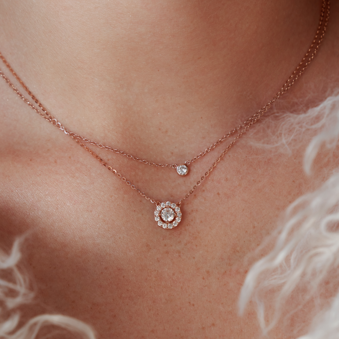 HALO CENTER STONE NECKLACE
